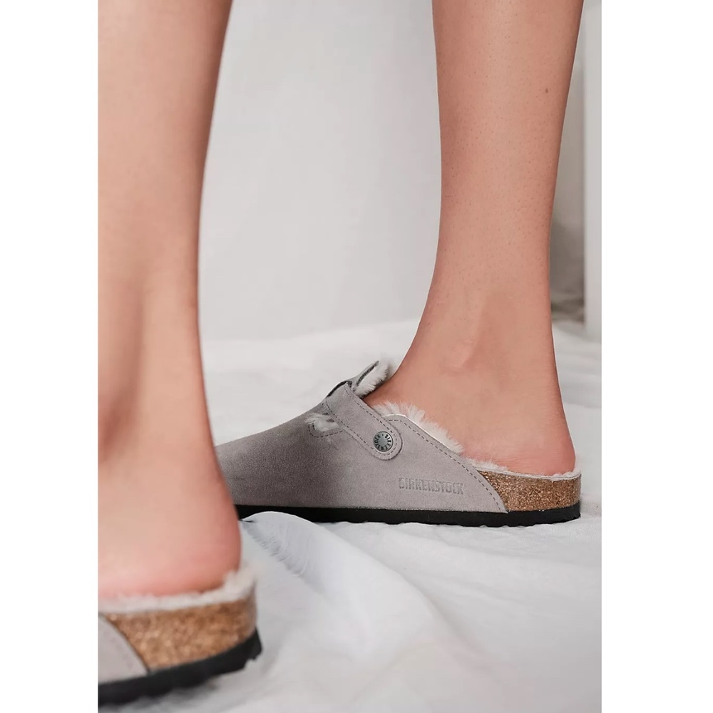 BIRKENSTOCK Boston Genuine Shearling Lined Clog in Stone Coin Suede Size 7-7.5US - Picture 13 of 16